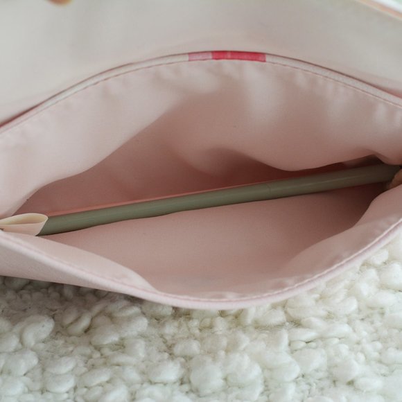 BNWT Chapters Indigo Pink Pouch - Picture 5 of 5